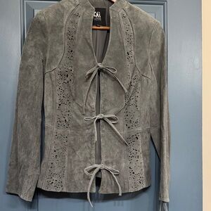 Carlos Falchi Suede Leather Jacket – Laser Cut Detail – Tie Front – Gray – Med